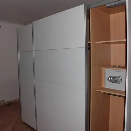 Apartment Aha Apartments - Stylisch, Gemuetlich, Privat. *