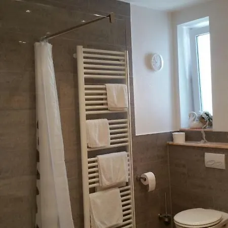 Aha Apartments - Stylisch, Gemuetlich, Privat. Apartment Landstuhl